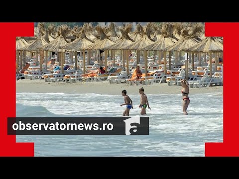 Turiştii lasă la restaurante banii economisiţi la cazare. Cât costă o apă în Mamaia