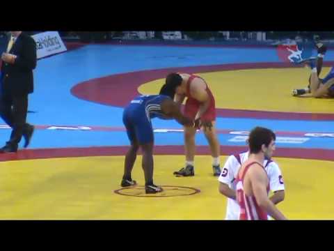 2011 Worlds Freestyle 84kg - Alex Dolly (IRL) vs. Oscar Martinez (HON)