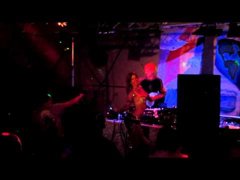 Drumspyder & Avery Lamar @ Gaia