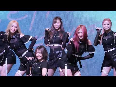 BNK48 Panda - Believers @ BNK48 12th Single Believers Roadshow Mini Concert [Fancam 4K 60p] 221002