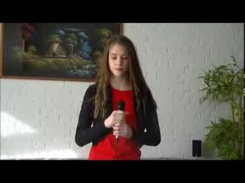 Mireya Derksen (13 years) - Hurt (Voice Kids ronde 2 2014)