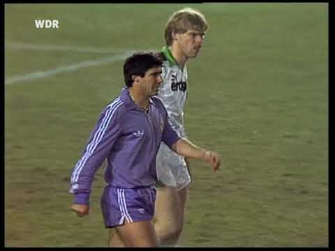 27/11/1985 Uefa Cup Round 3 1st leg BORUSSIA MONCHENGLADBACH v REAL MADRID