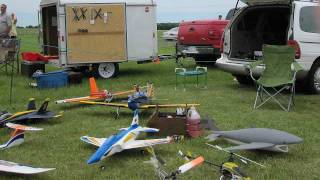preview picture of video '3D heli's, Flying Sharks, Crashes and more at Le Mars' Wells Blue Bunny Ice Cream Days Flight Demos.'