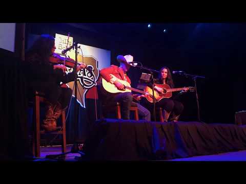 Farmers Daughter performed by Finis Smith, Julie Morris Ceretto, and Valerie Ryals at Billy bobs
