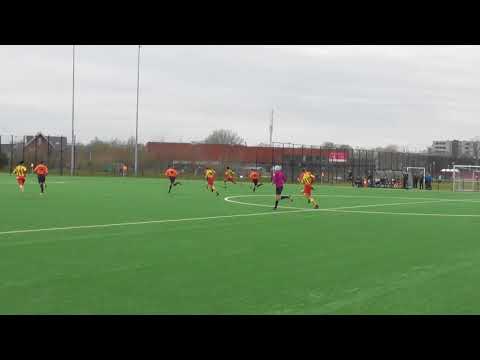 10.3.2018 VV De Meern JO17-2  - Focus  '07 JO17-1 com 1-3 Daan redt op lijn