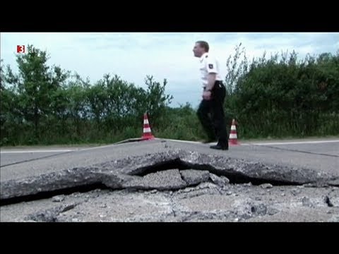 hitec: Flickschusterei - kaputter Beton, maroder Asphalt