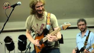 Guthrie Govan improvises Axel F, Jess Lewis follows suit on Wonderful Slippery Thing!
