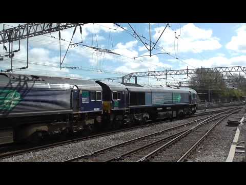 Crewe Station DRS 66302 & 66423... 09/04/2014