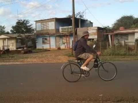 Las experiencias en bicicleta del reportero Primitivo González