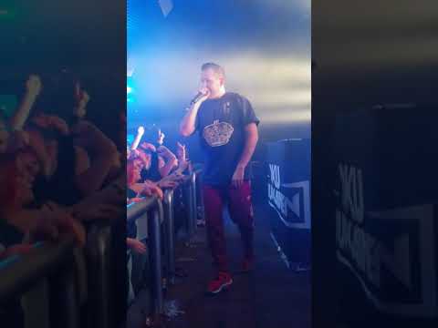 The One and Only Original Mr Retroperjantai Oku Luukkainen & "Pohjois-Karjala" Tulisuudelmassa