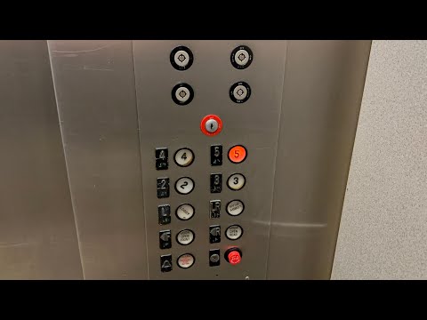 Westinghouse traction elevator @ DoubleTree Hotel in Cranberry Township, PA