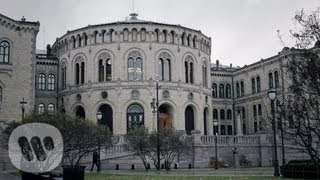 Video thumbnail of "Razika - Oslo (Official Video)"