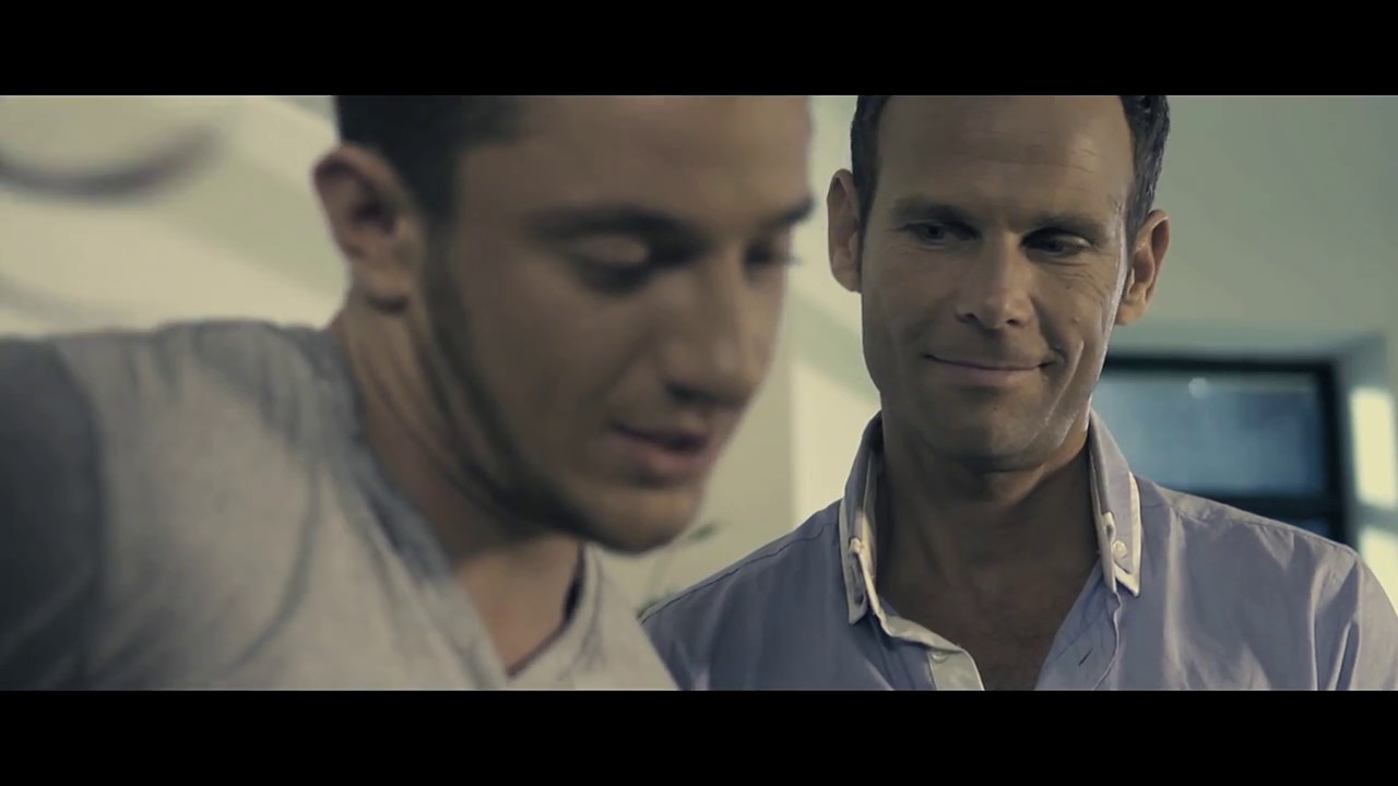 All in the Family \ אסור לשחק באוכל