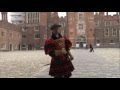 HAMPTON COURT PALACE - An introduction for schools.