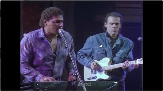 Aaron Neville &amp; John Hiatt "Yellow Moon"
