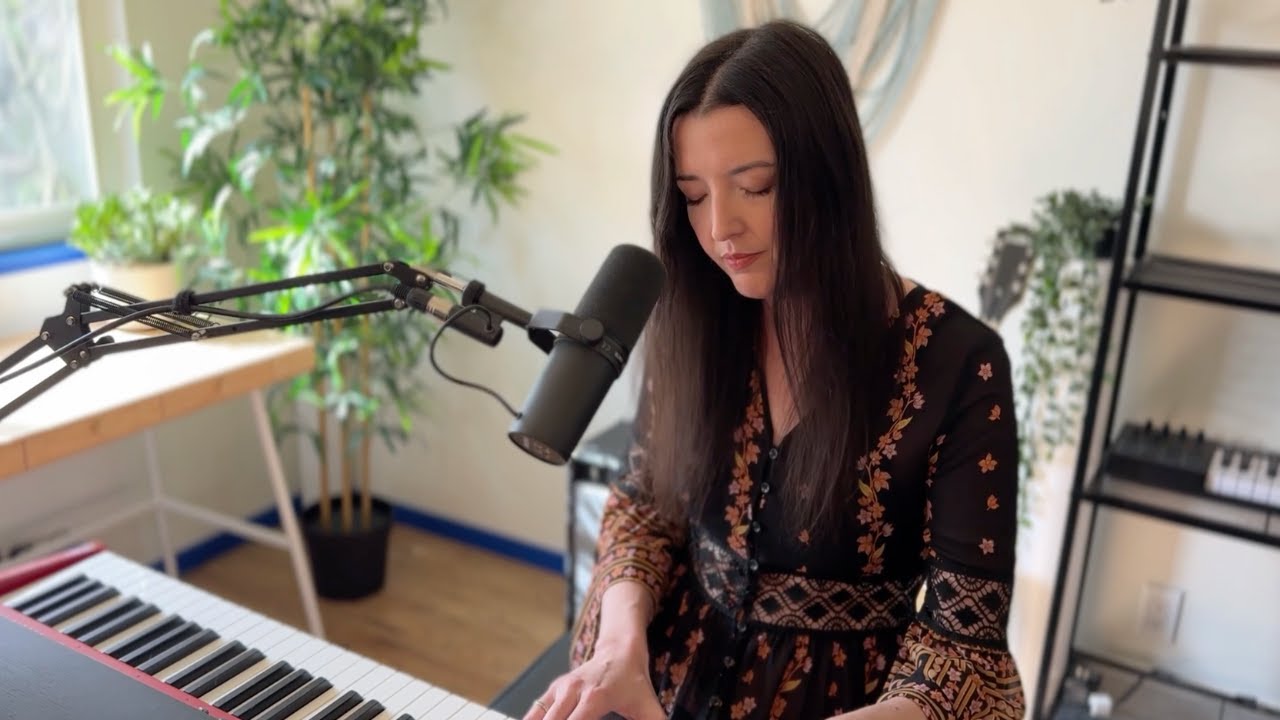 Promotional video thumbnail 3 for Niki Kennedy