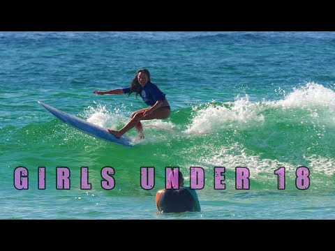 Surf competition at Kingscliff