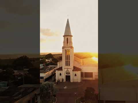 Sabe o nome dessa linda igreja em Indianópolis- MG