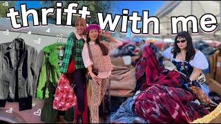thrifting the BIGGEST flea market in LA! *as size 16*