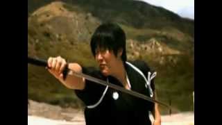 preview picture of video 'Kılıcıyla mermiyi ikiye böldü... (Isao Machii)'
