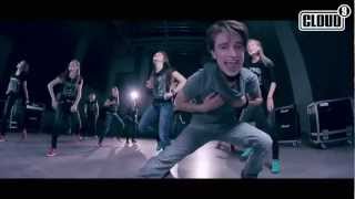 This is our party (Ralf Mackenbach)