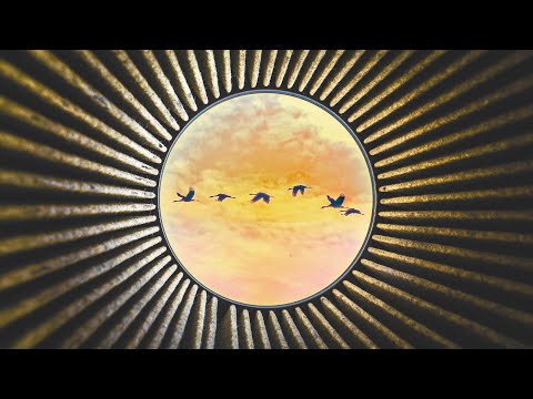 Meeting Molly - Si'tenya [Silk Music]