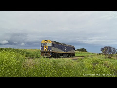 CFCLA Diesel Locomotive G515 Running Light Engine - PoathTV Australian Trains & Railways