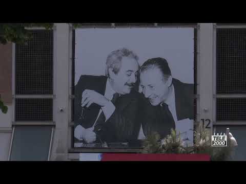 30 anni dalla Strage di Capaci: a Pesaro centinaia di studenti in Piazza