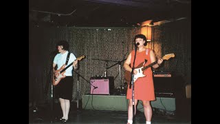 The Softies - It's Love (1995) | Subtitulado Al Español.