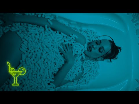 Carine x Holy Molly - Let’s have some fun