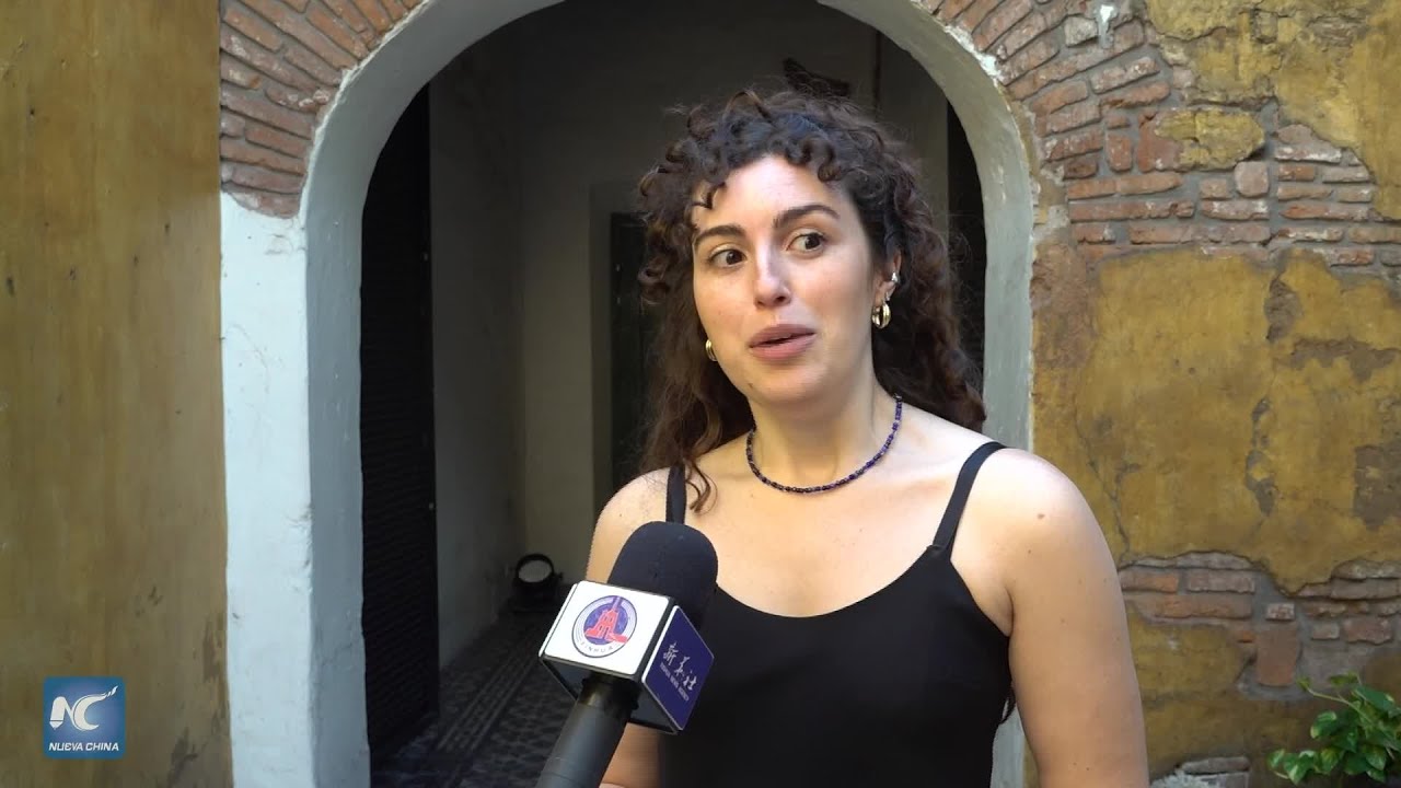 Casa Mínima, rareza arquitectónica de Buenos Aires que concita la atención de vecinos y turistas