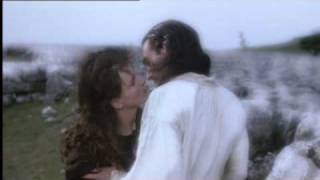 Wuthering Heights - Kate Bush (1992 clips)