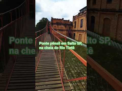 Complexo turístico da cachoeira Salto São Paulo