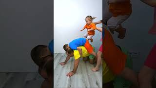 Download lagu Happiness is simply playing with dad! 🩷💕 mp3