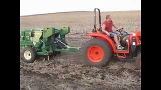 preview picture of video 'Laser Precision - seederdrill.wmv'