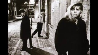 Saint Etienne - I Was Born On Christmas Day