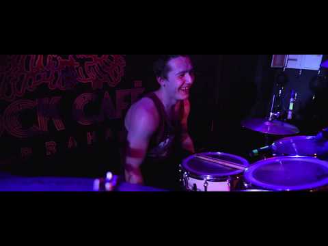 Brutální Jahoda - Brutální Jahoda - Do neznáma