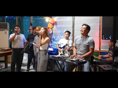 Kahit Ayaw Mo Na by This Band | D' Mushrooms Live Performance