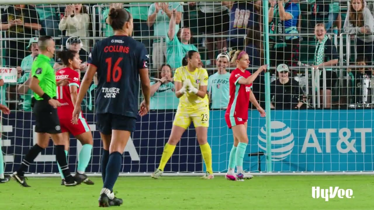 Thumbnail for Lorena Punch Save vs Bay FC | Hy-Vee Save of the Match