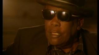 John Lee Hooker featuring Bonnie Raitt - I&#39;m In The Mood (Official Music Video)