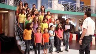 preview picture of video 'Jorge Gabriel e o Coro Juvenil da Academia de Música de S. Mamede - Ensaio'
