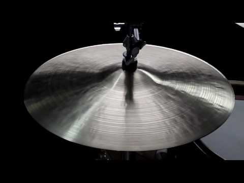 13 Hi hats, 863g & 709g  - Handcrafted cymbals by Craig Lauritsen