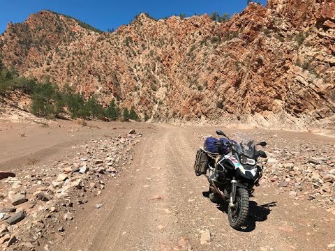 Gotta Scratch That Itch - An Aussie Outback Motorcycling Adventure