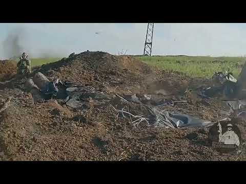 Watch the 2nd assault battalion of the 3rd assault brigade clear enemy positions in the #Bakhmut