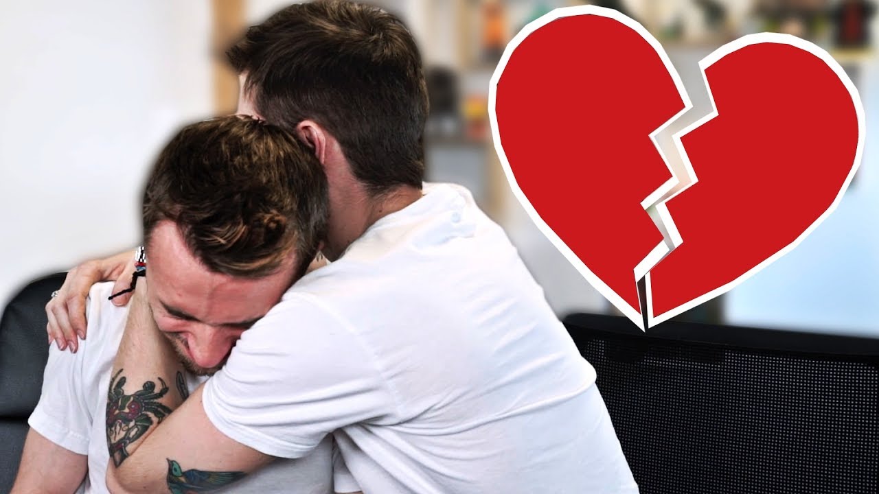 MON FRÈRE M'HUMILIE EN VIDÉO thumbnail