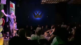 Stoner Rob pop in on the 6pm @ LA comedy club