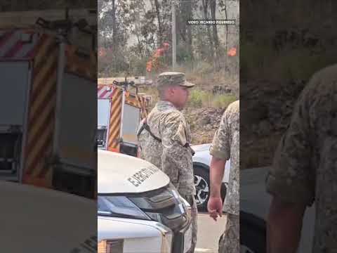 Bomeberos intenta controlar incendio en cerro La Coronilla en Minas