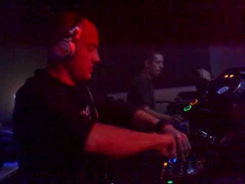 Manu Kenton live @t H2O club