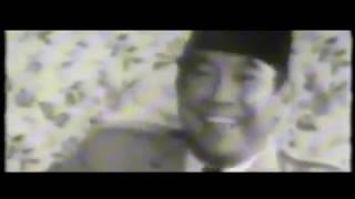 Download lagu Soekarno VS Koes Bersaudara (Poor Clown) mp3 Download lagu Soekarno VS Koes Bersaudara (Poor Clown) mp3
