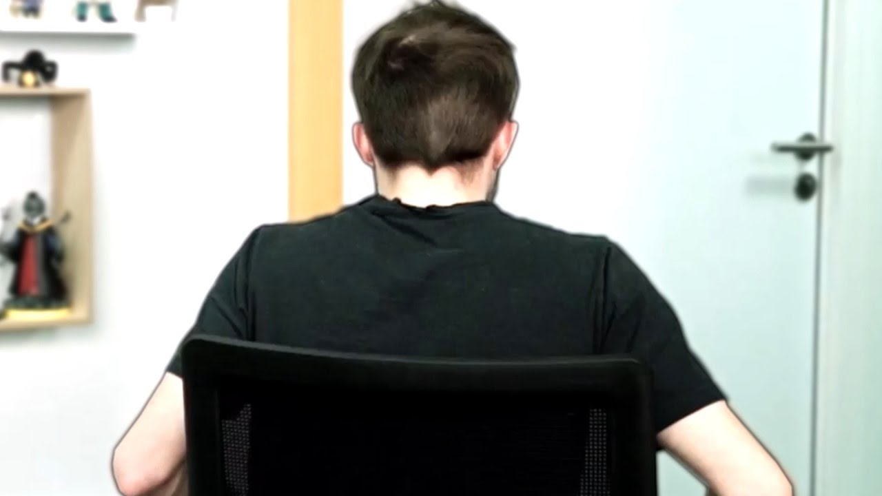 IL EST DE RETOUR... thumbnail